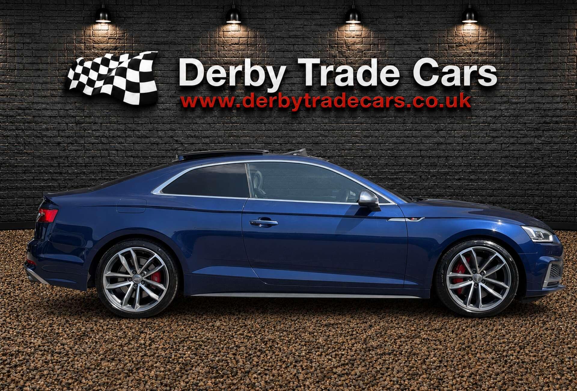 Audi S5 view 10