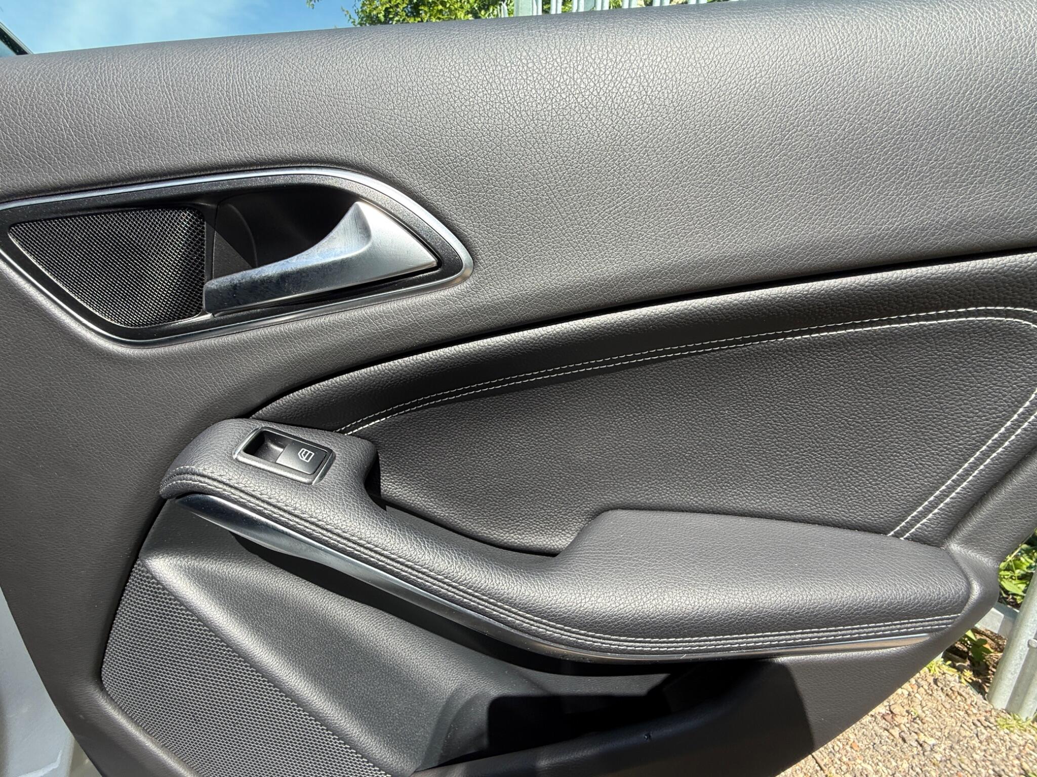 2018 Mercedes-Benz CLA image 32