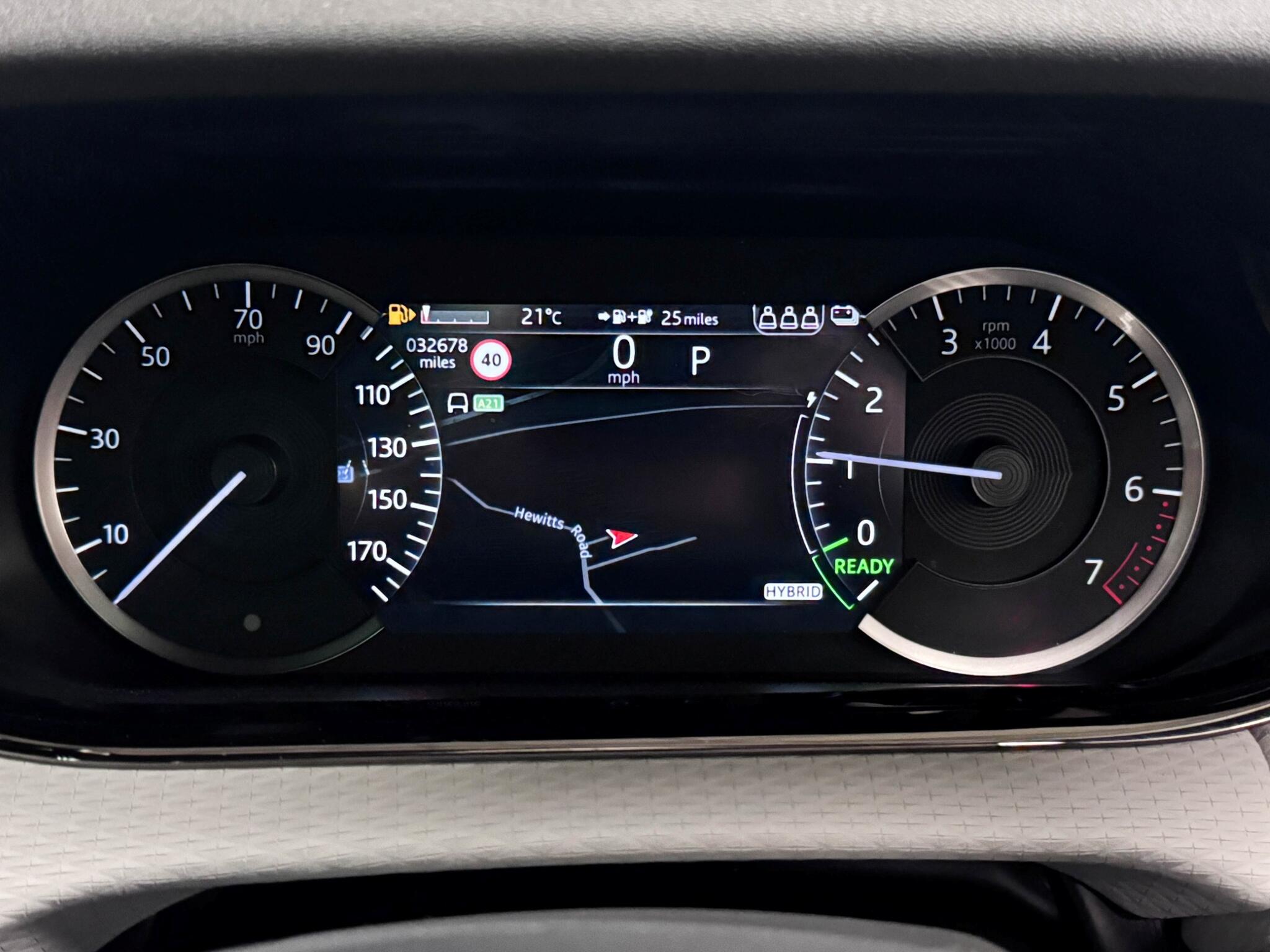 Land Rover Range Rover Evoque view 16