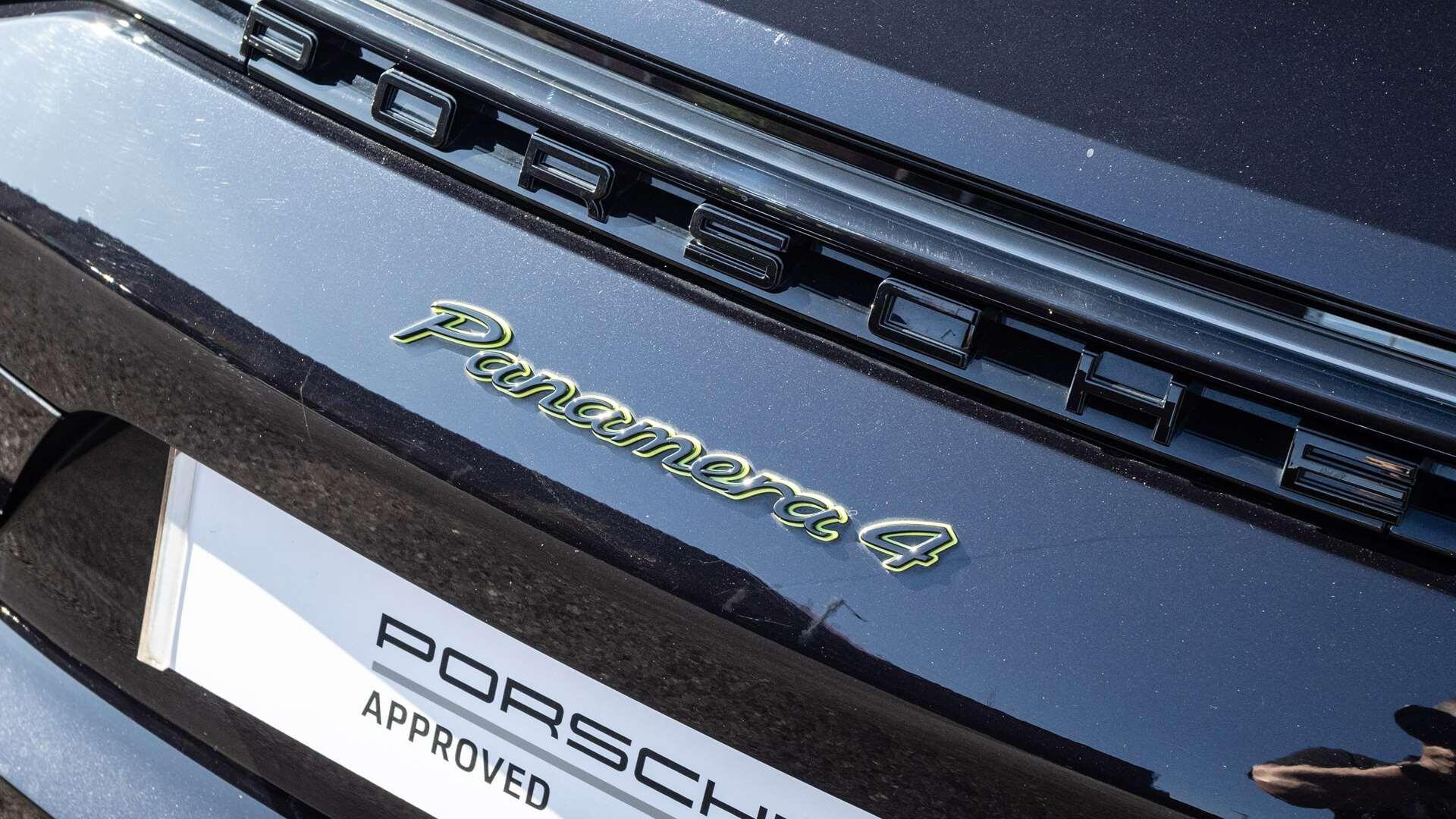 Porsche Panamera view 26