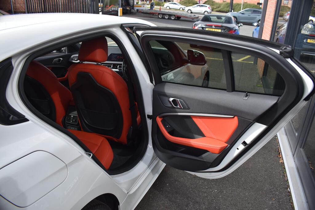 BMW 1 Series view 49