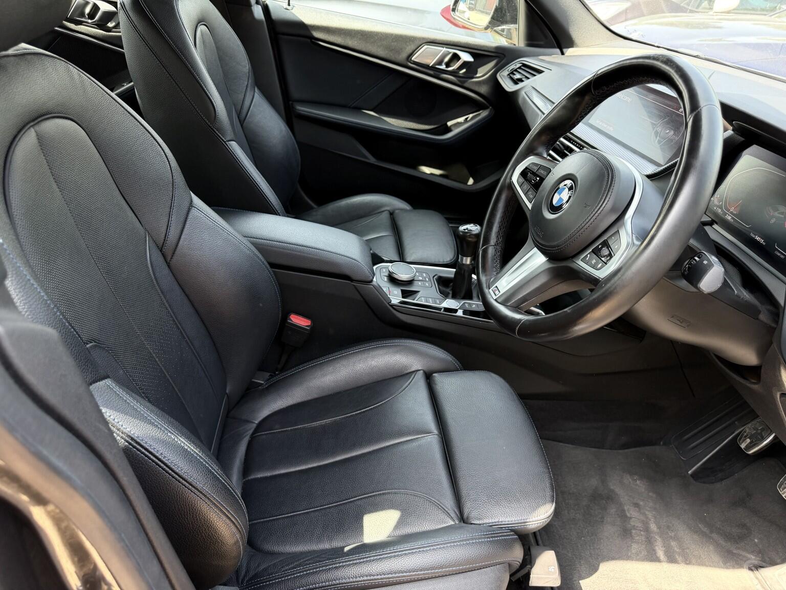 BMW 2 Series view 14