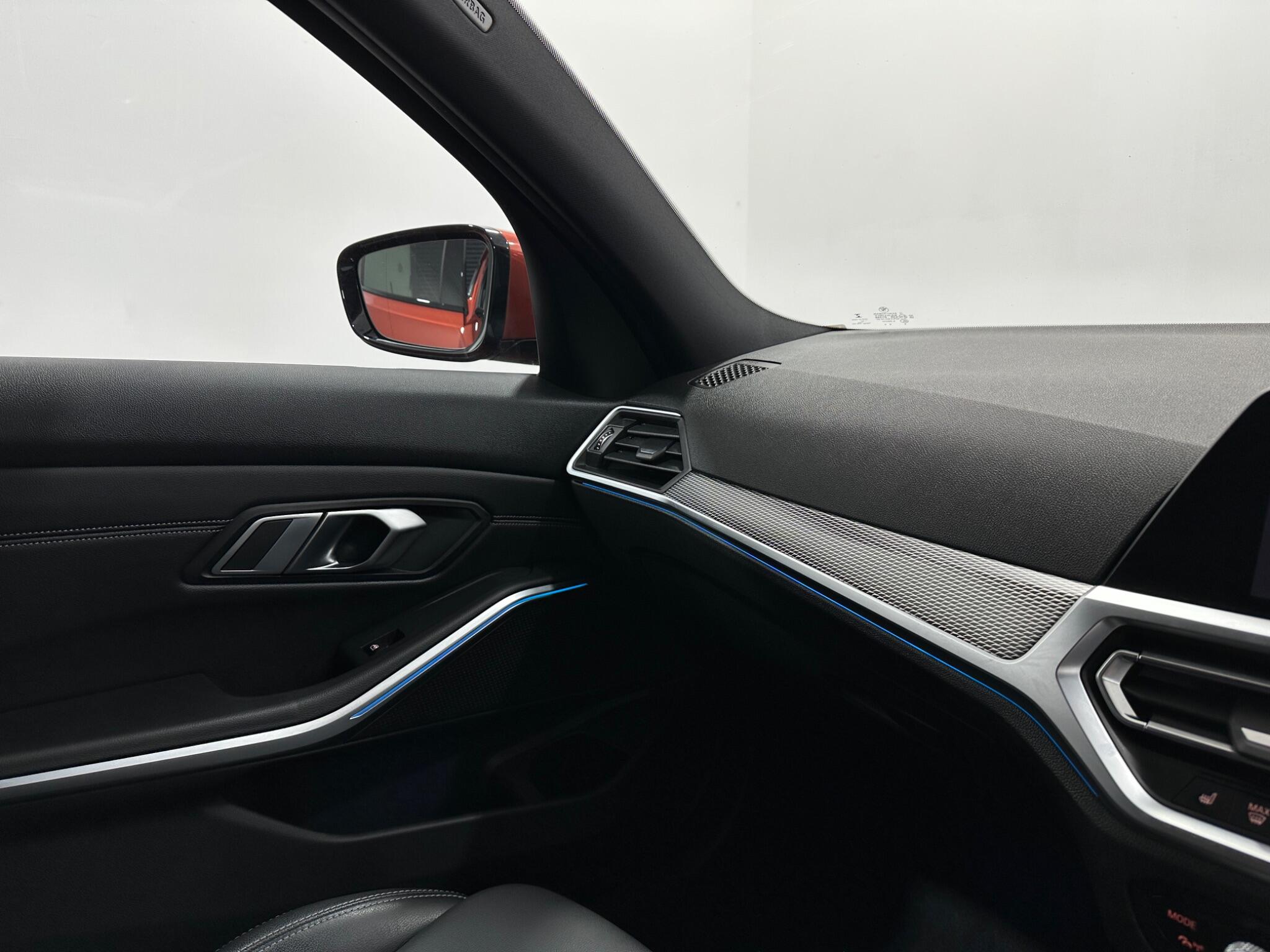 BMW 3 Series view 29