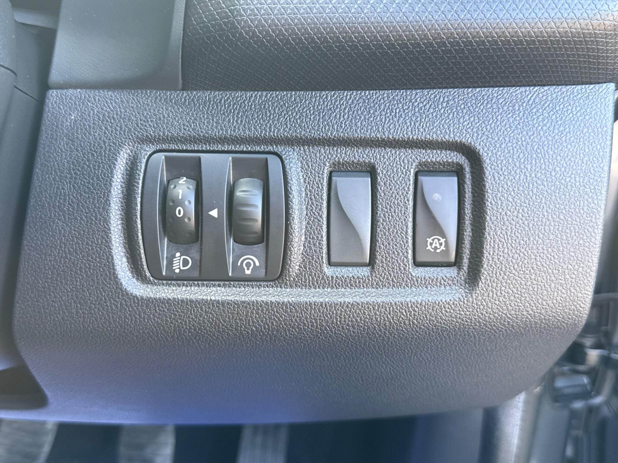 Renault Clio view 33