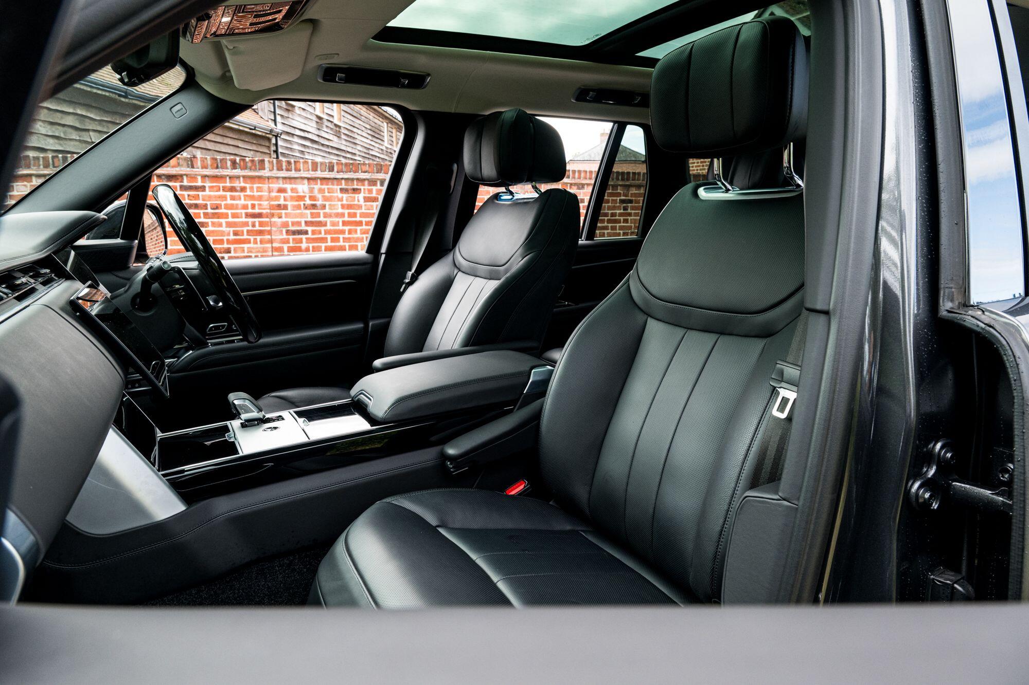 Land Rover Range Rover view 33