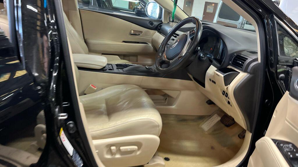 Lexus RX view 2
