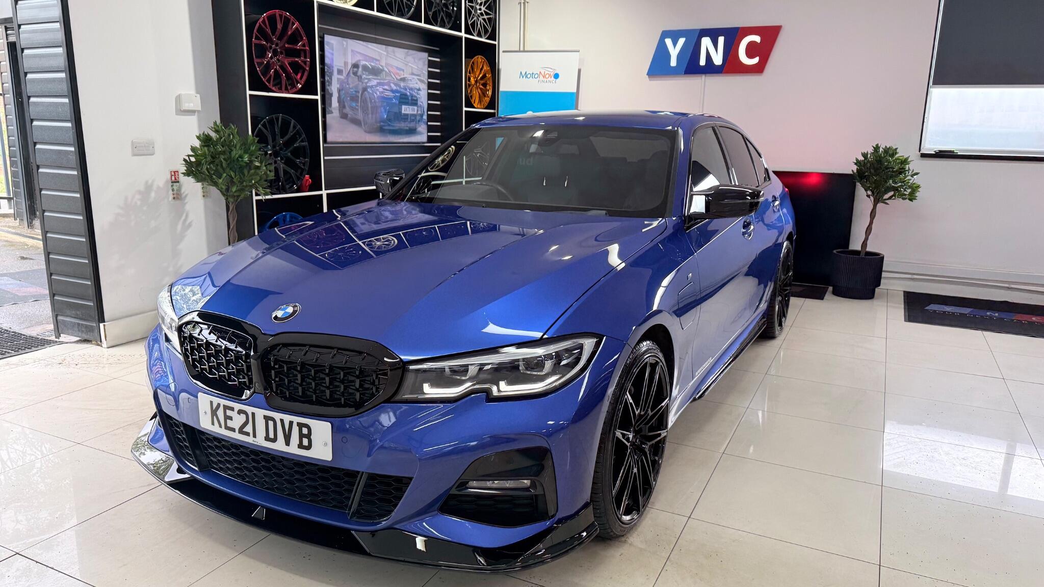 BMW 3 Series view 44