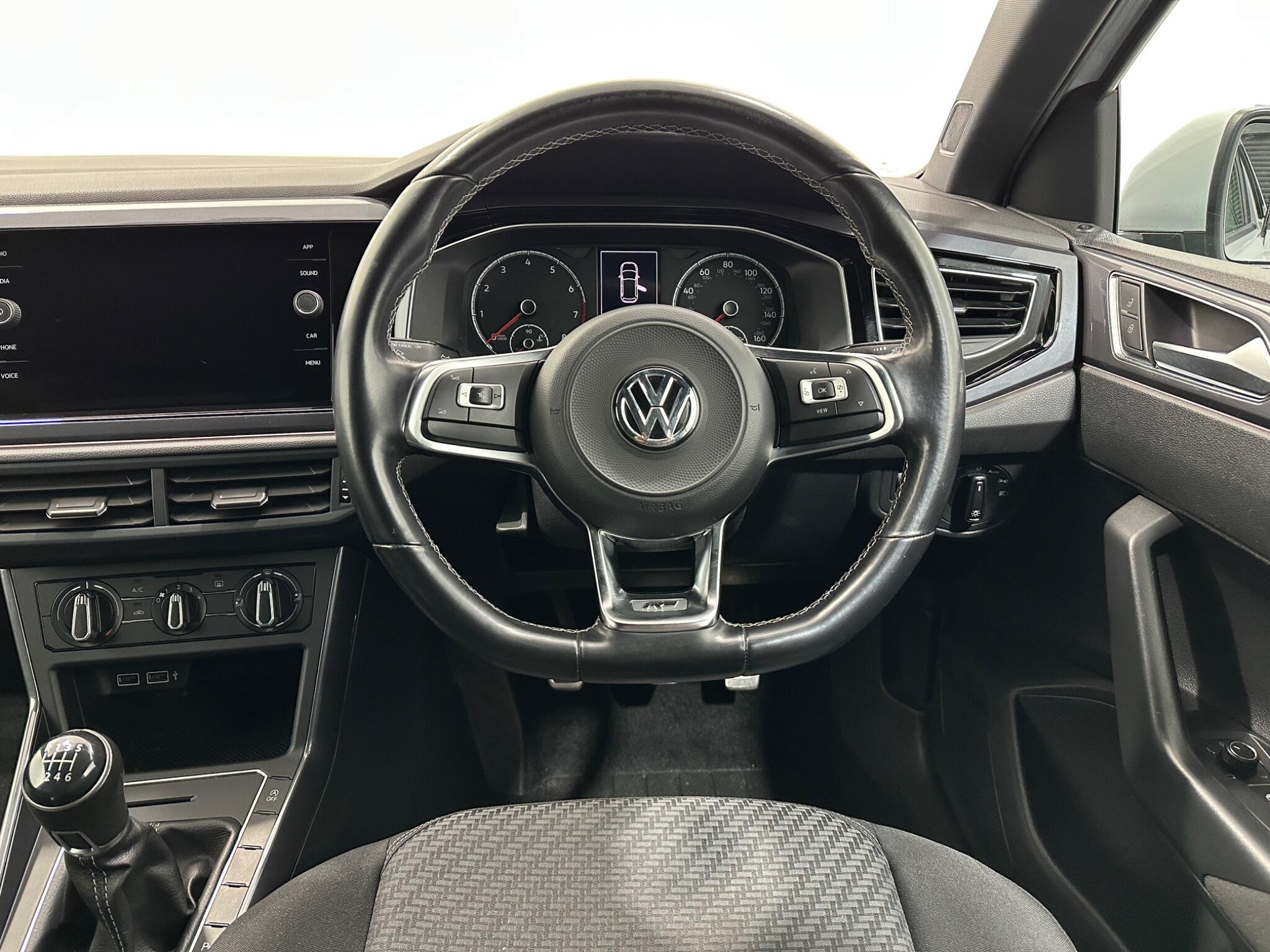 Volkswagen Polo view 13