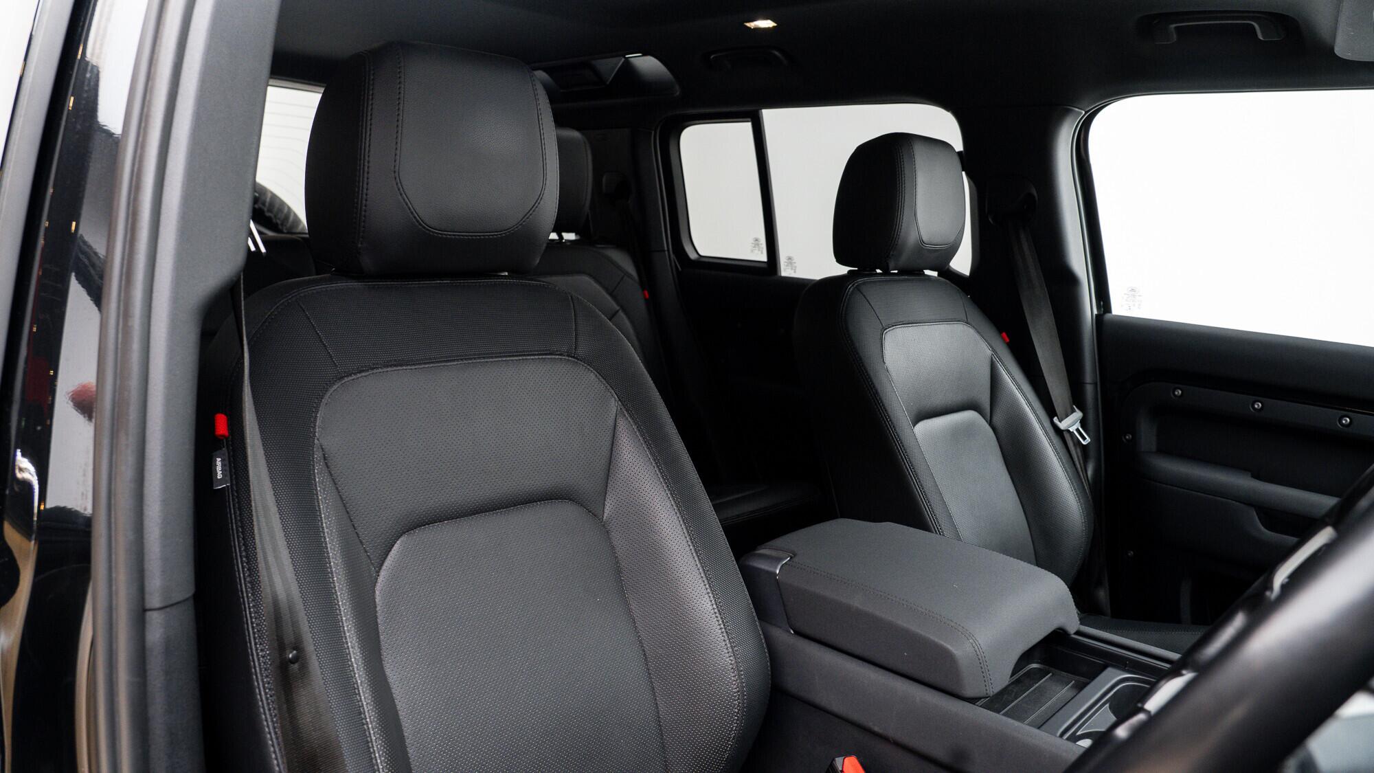 Land Rover Defender view 6