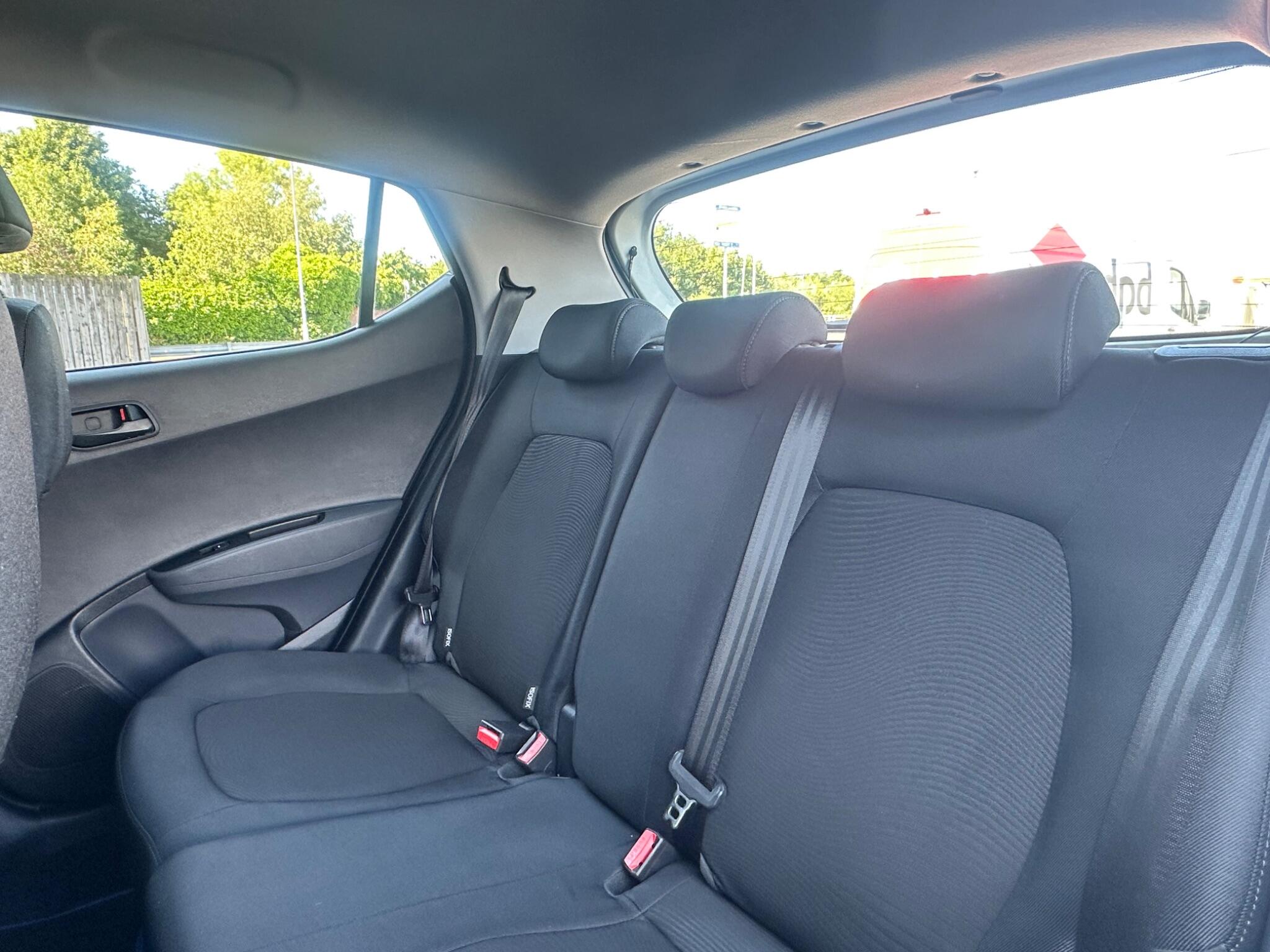Hyundai I10 view 26