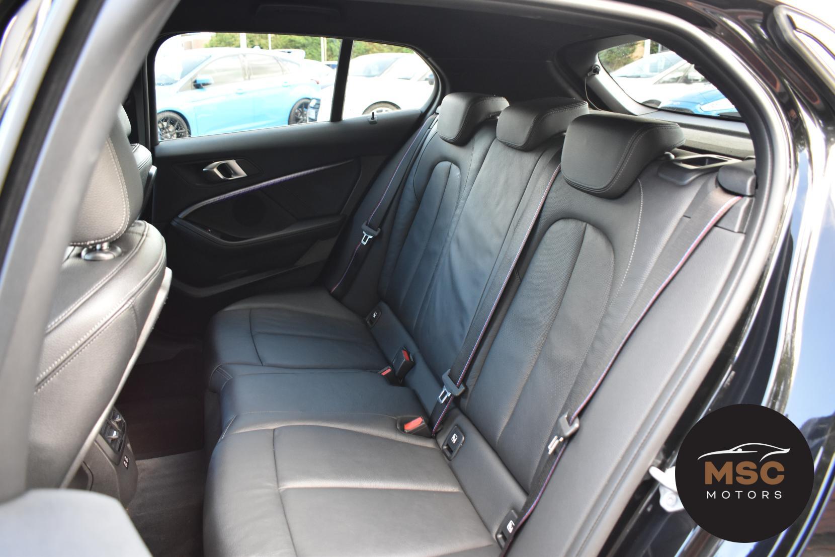 BMW 1 Series view 40
