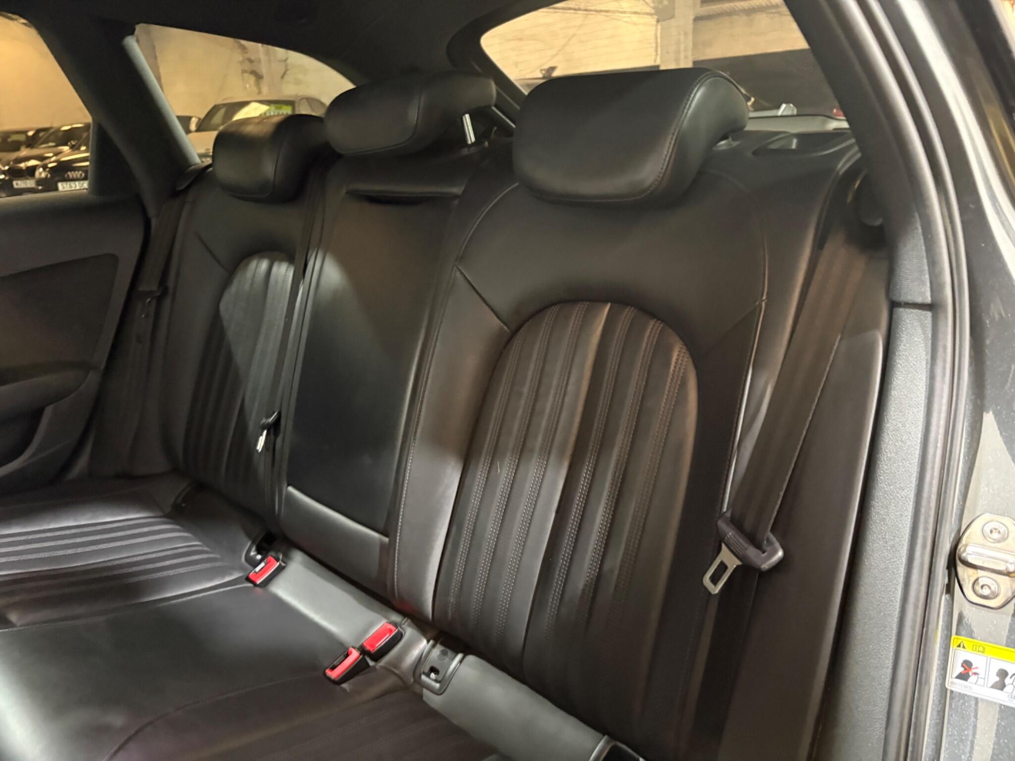 Audi A6 view 44