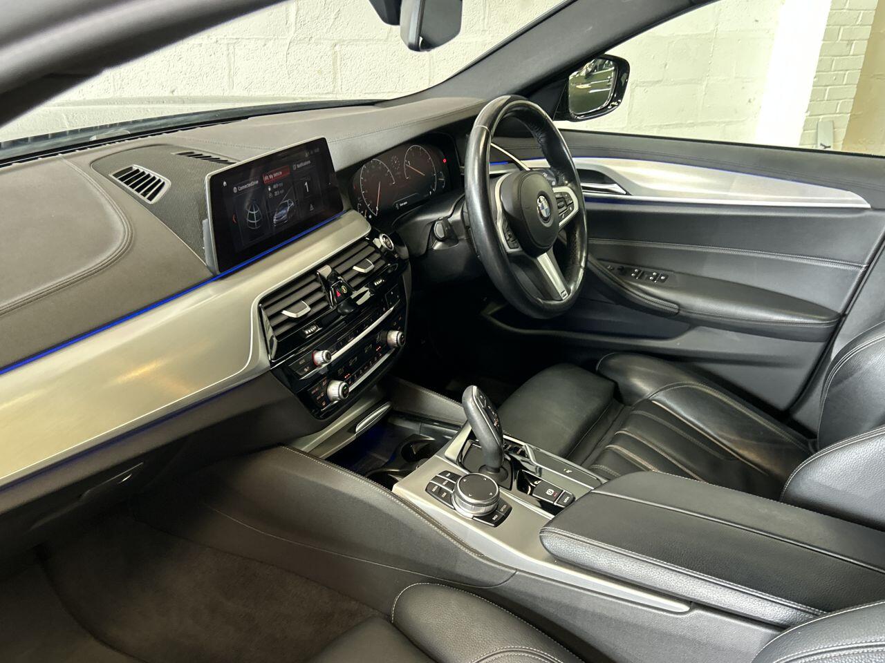 BMW 5 Series view 59