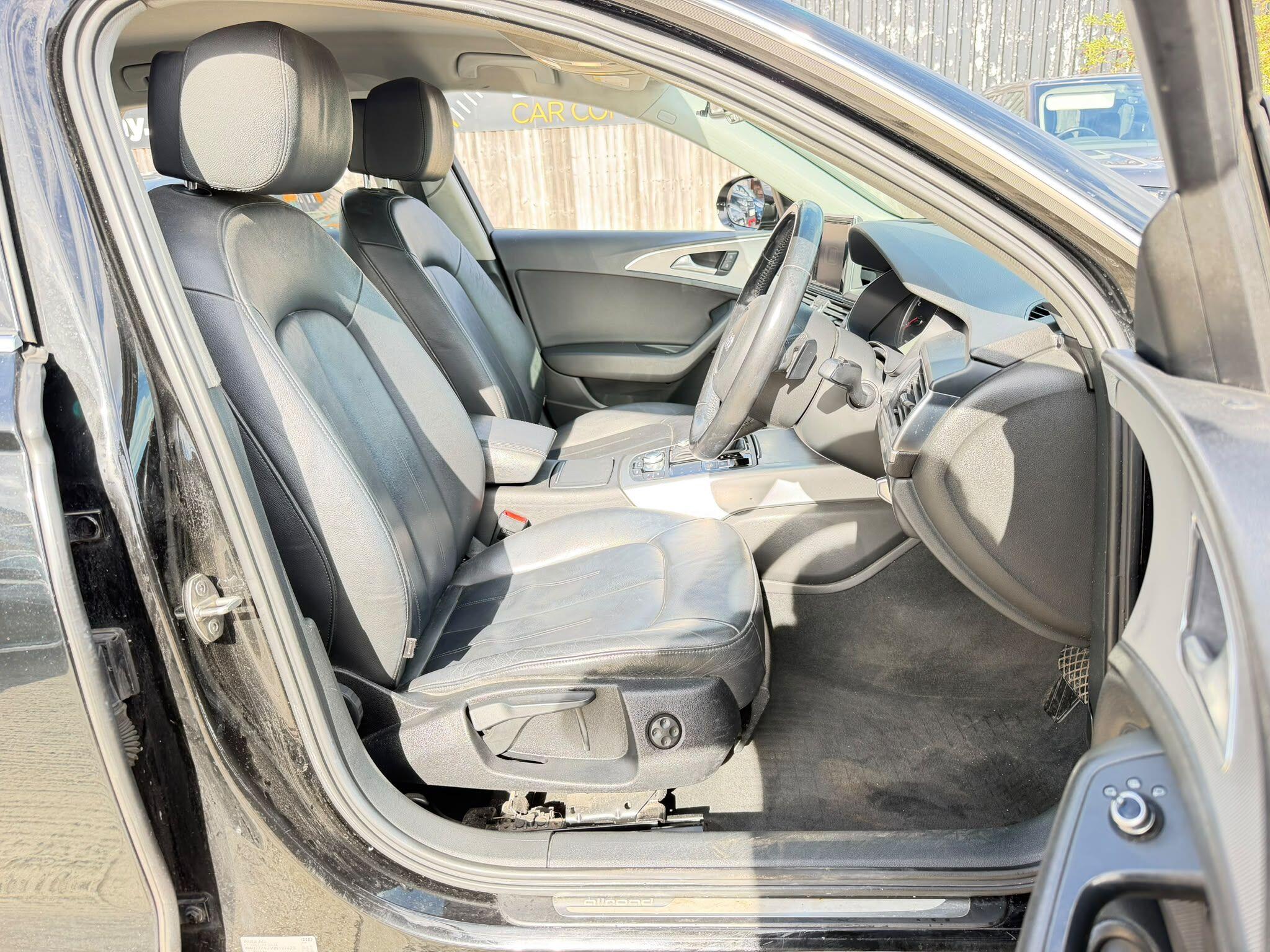 Audi A6 view 11