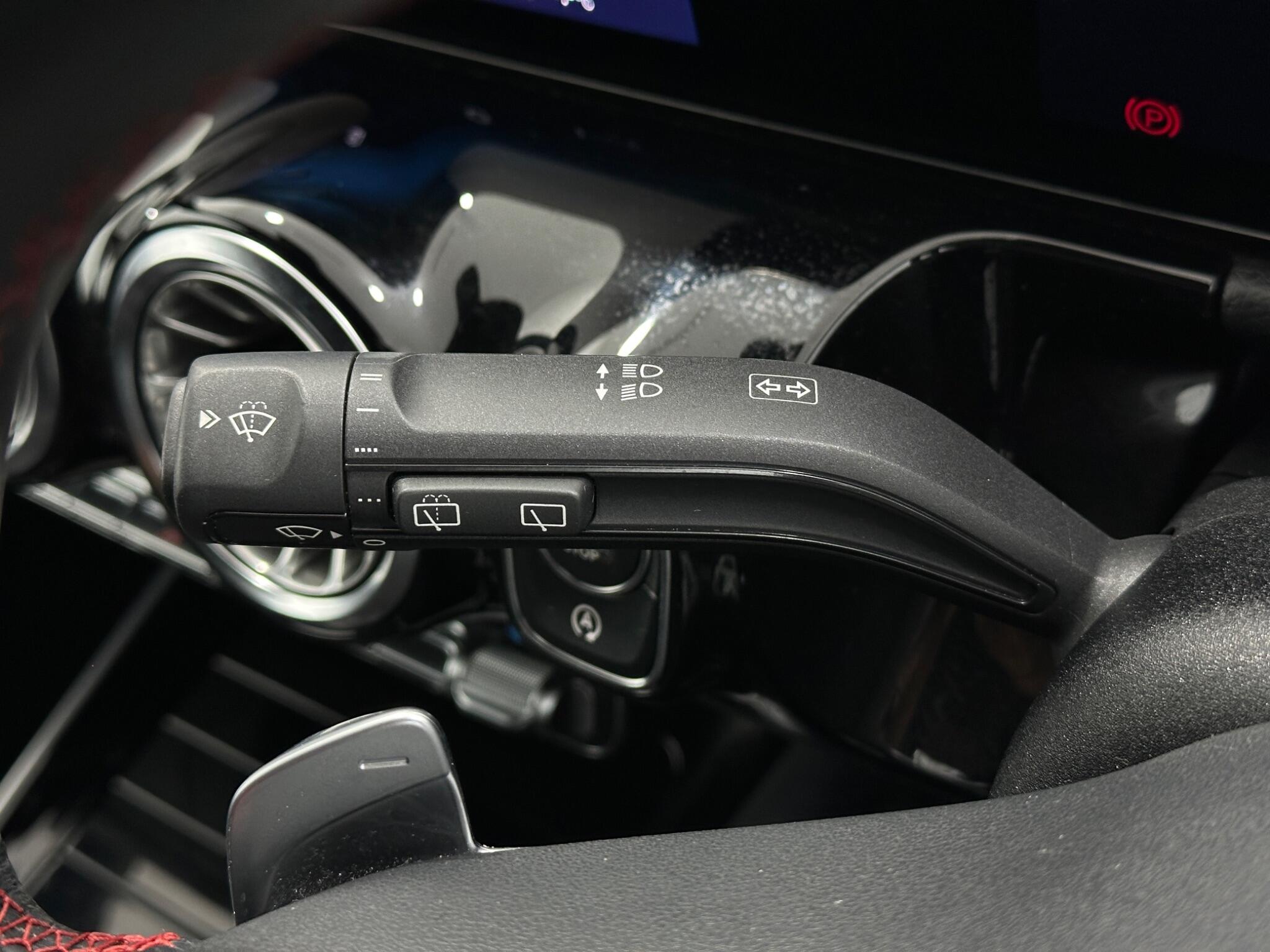 Mercedes-Benz B-Class view 14