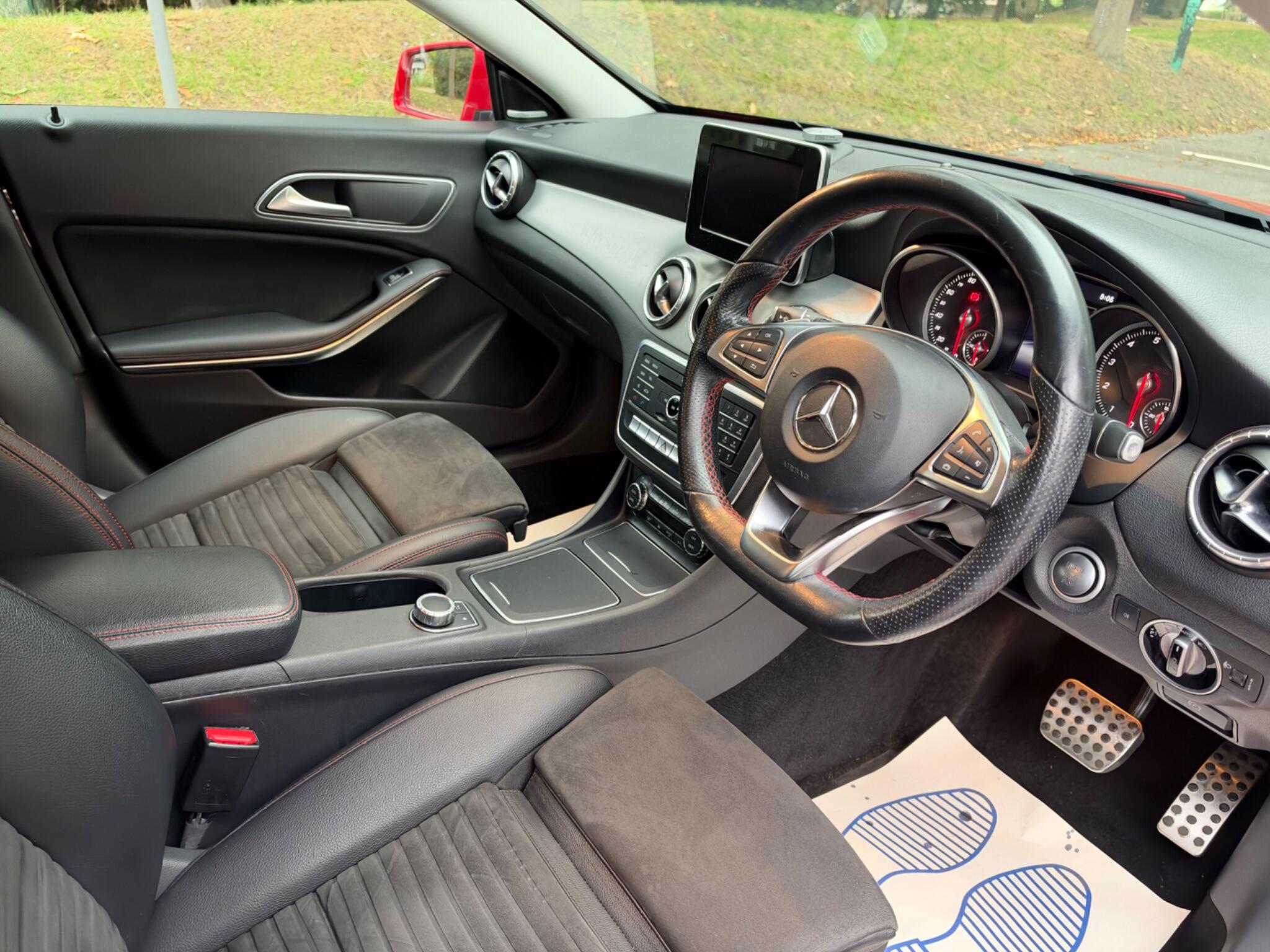 Mercedes-Benz CLA view 10
