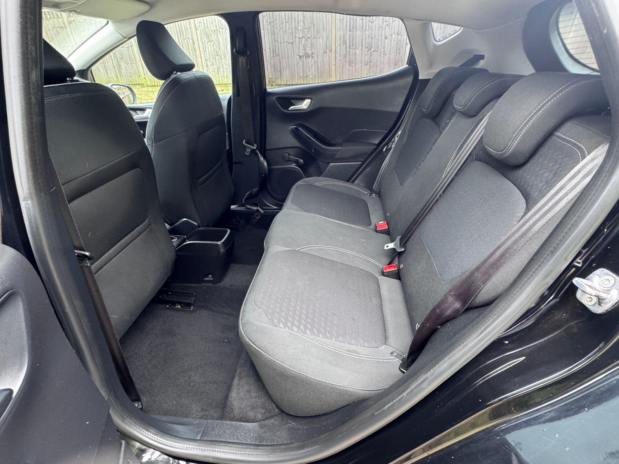 2018 Ford Fiesta image 23