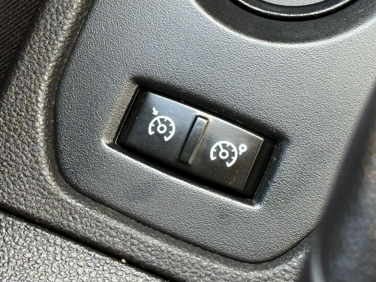 Dacia Duster view 40