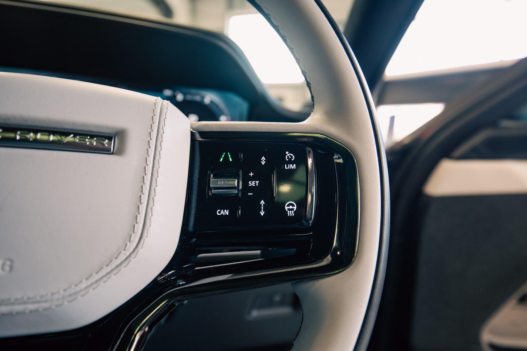 Land Rover Range Rover Sport view 22