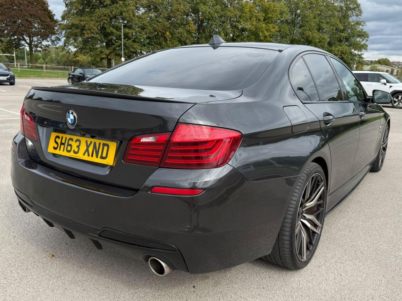 BMW 5 Series view 25