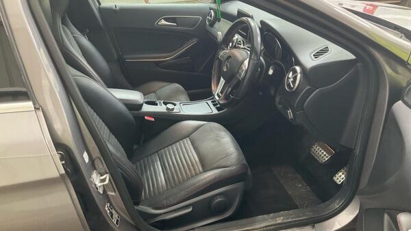 Mercedes-Benz Gla view 2