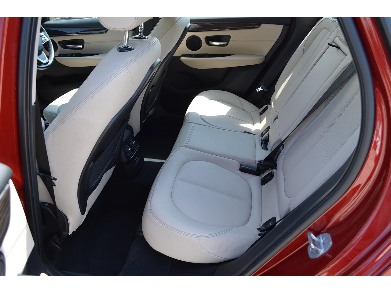 BMW 2 Series view 22