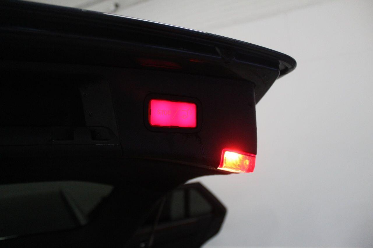 Mercedes-Benz E-Class view 25