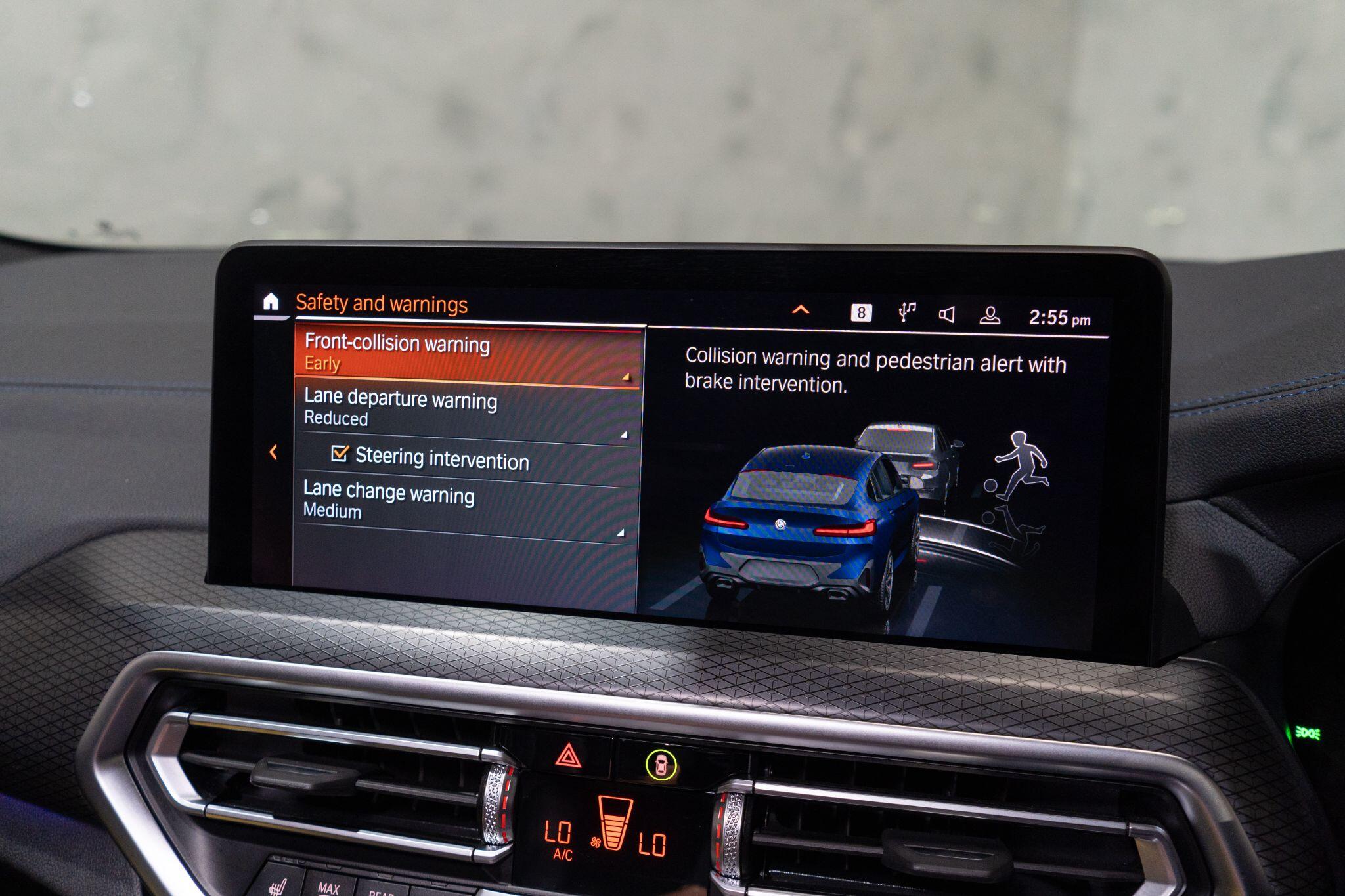 BMW X4 view 21