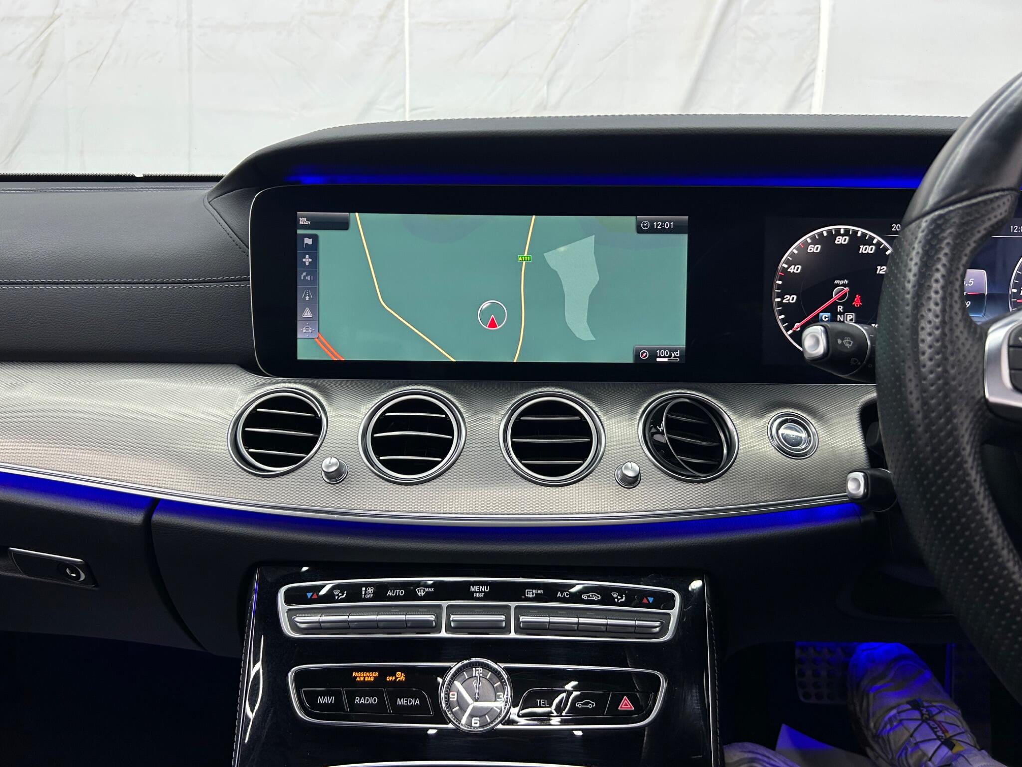 Mercedes-Benz E-Class view 33