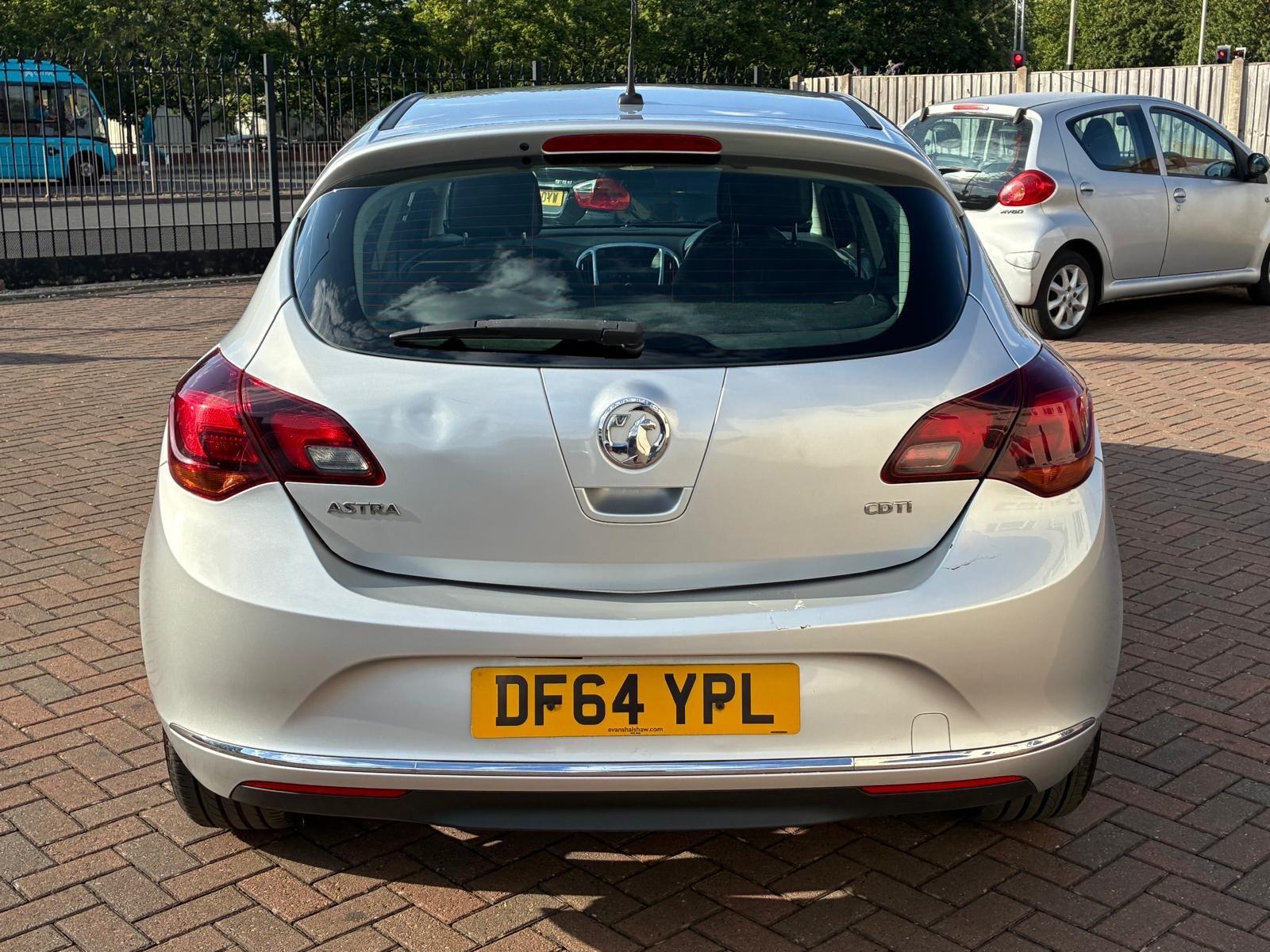 Vauxhall Astra view 7