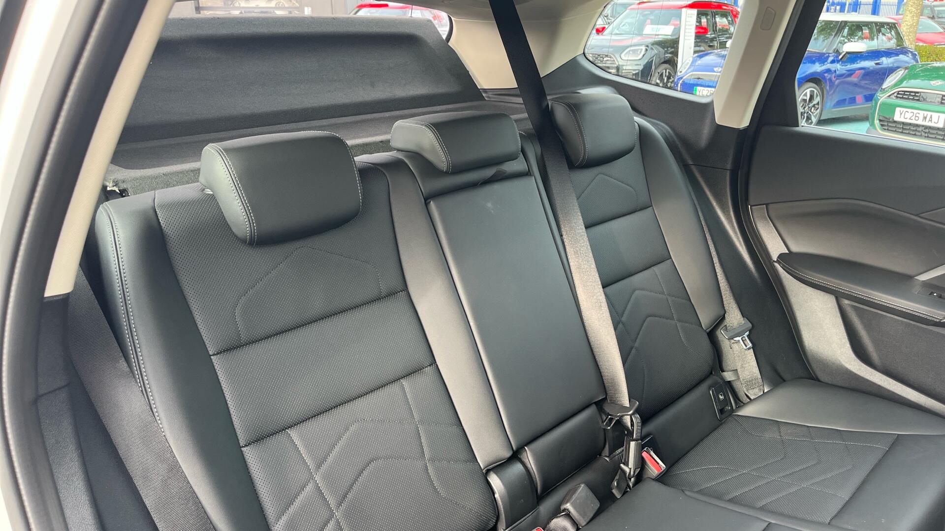 BMW iX1 view 12
