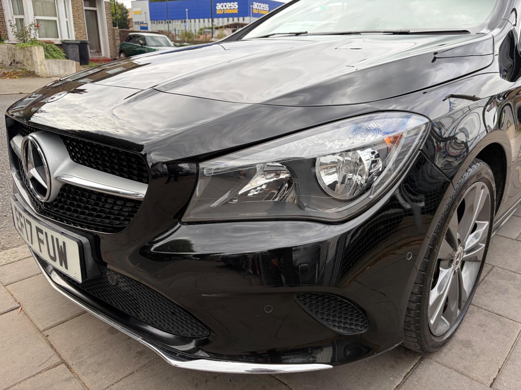 Mercedes-Benz Cla view 10