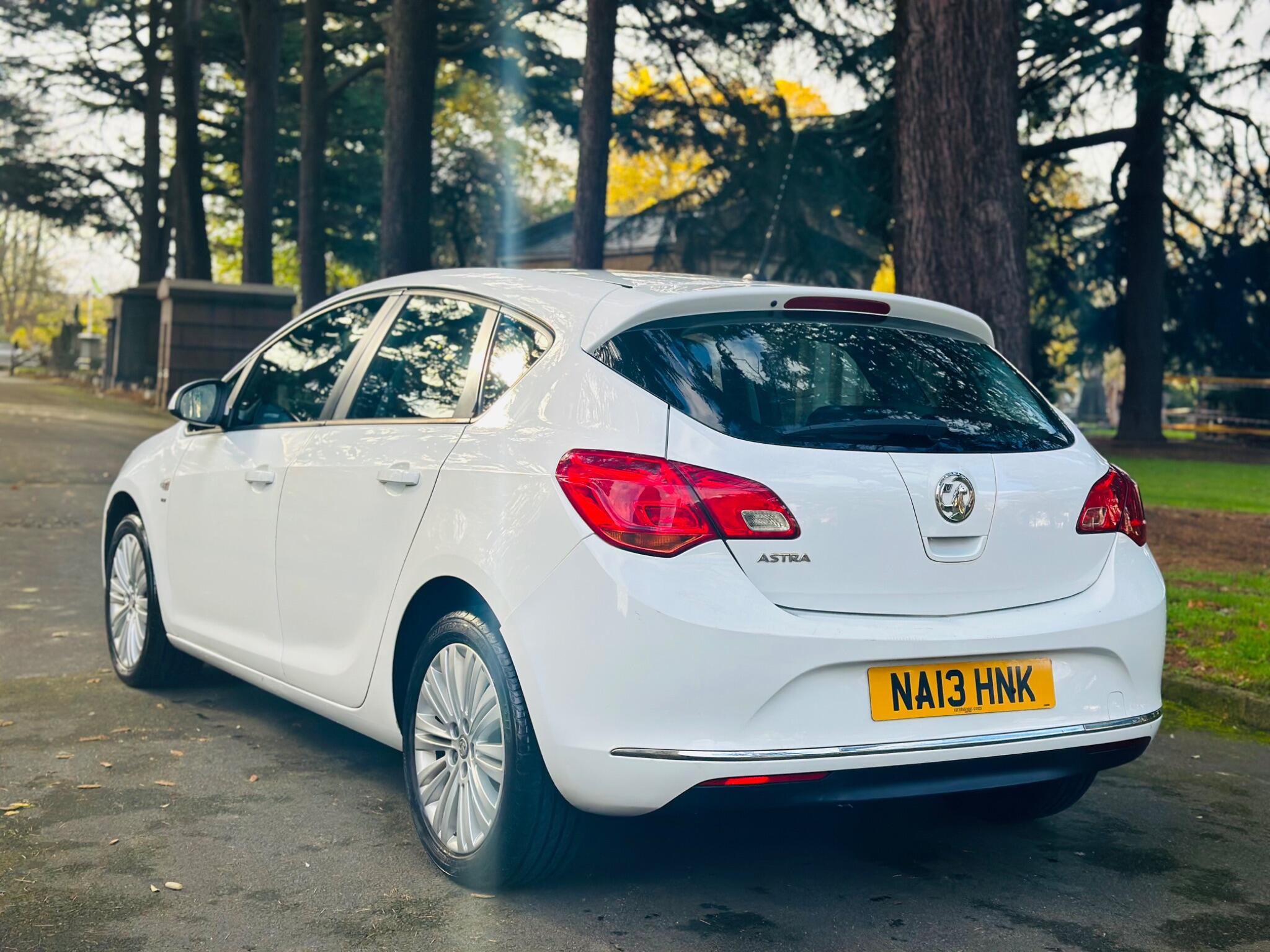 Vauxhall Astra view 20