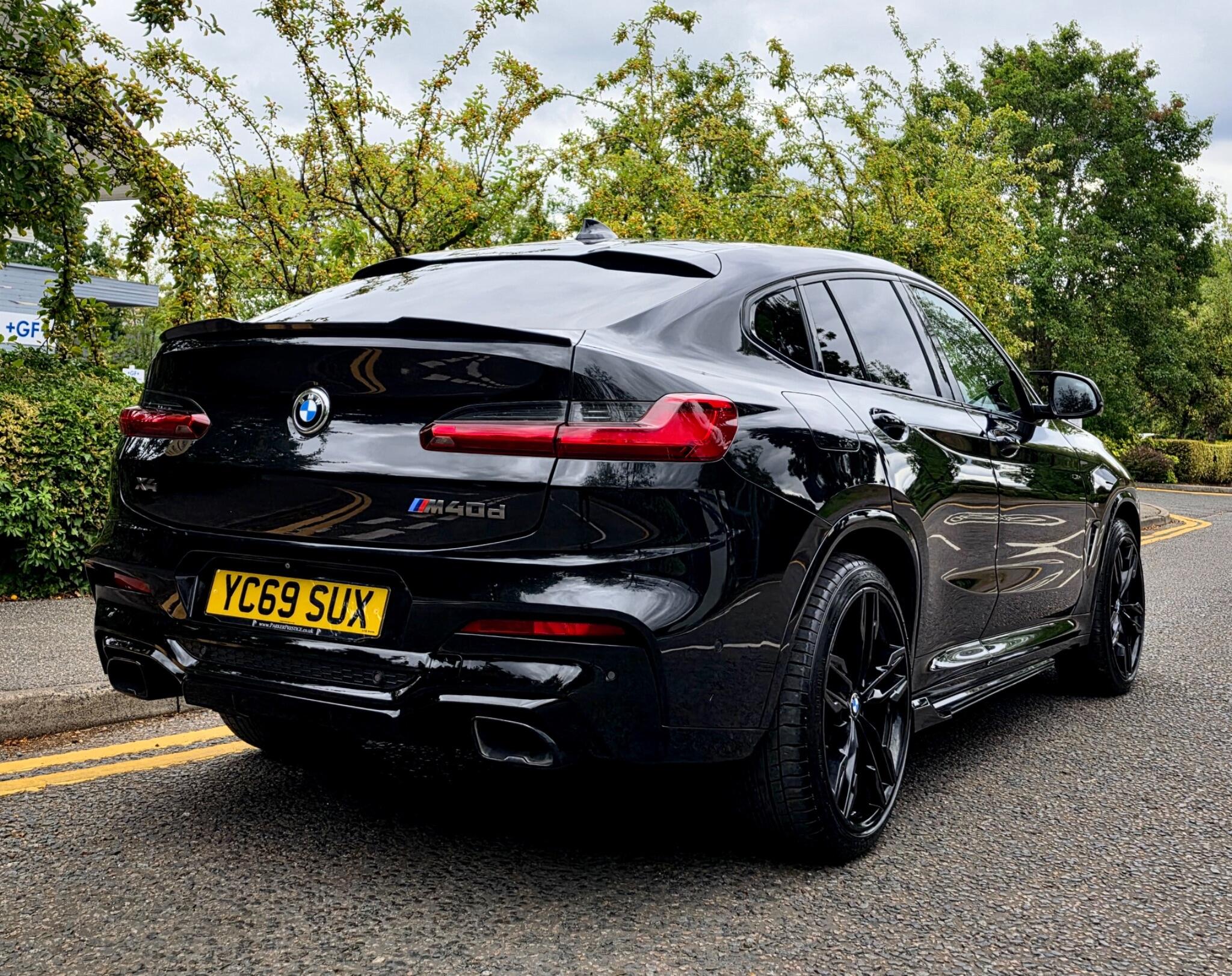 BMW X4 view 28