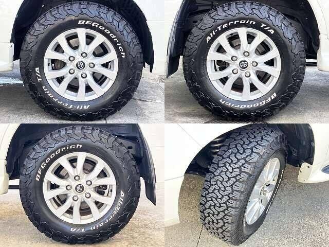 Toyota Land Cruiser view 12