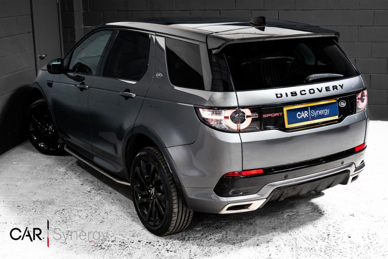 Land Rover Discovery Sport view 2