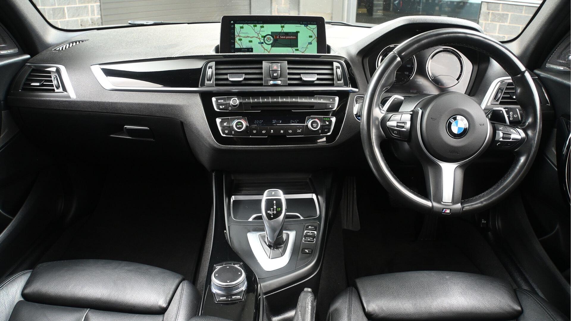 BMW 1 Series view 4