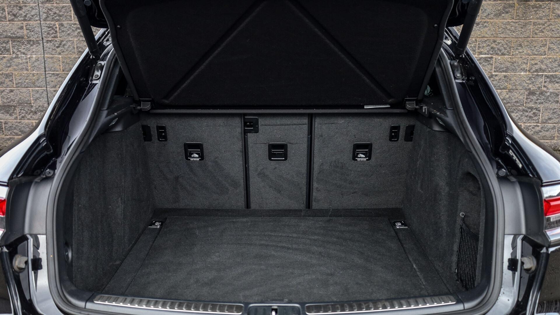 Porsche Macan view 32