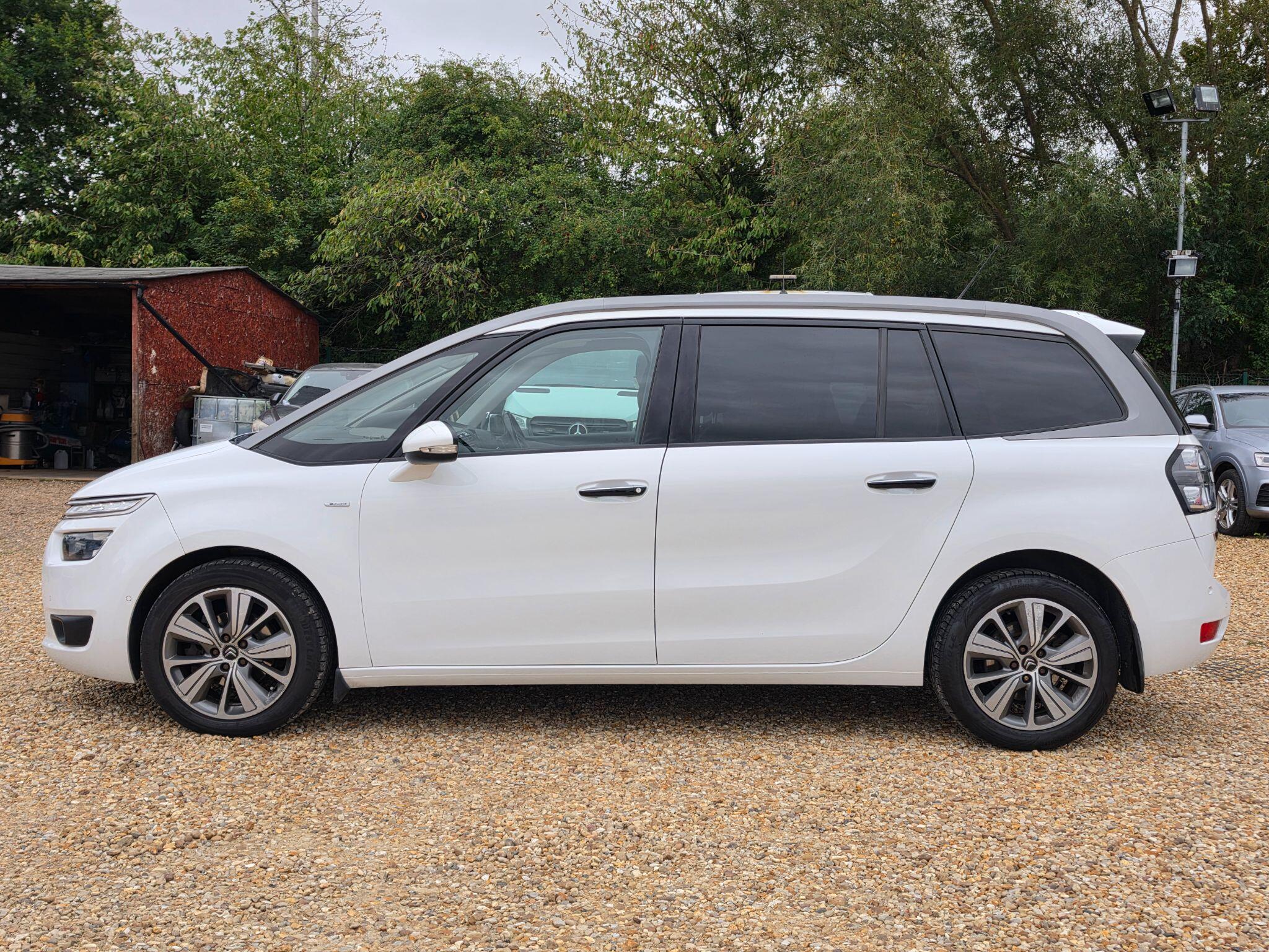 Citroen Grand C4 Picasso view 6