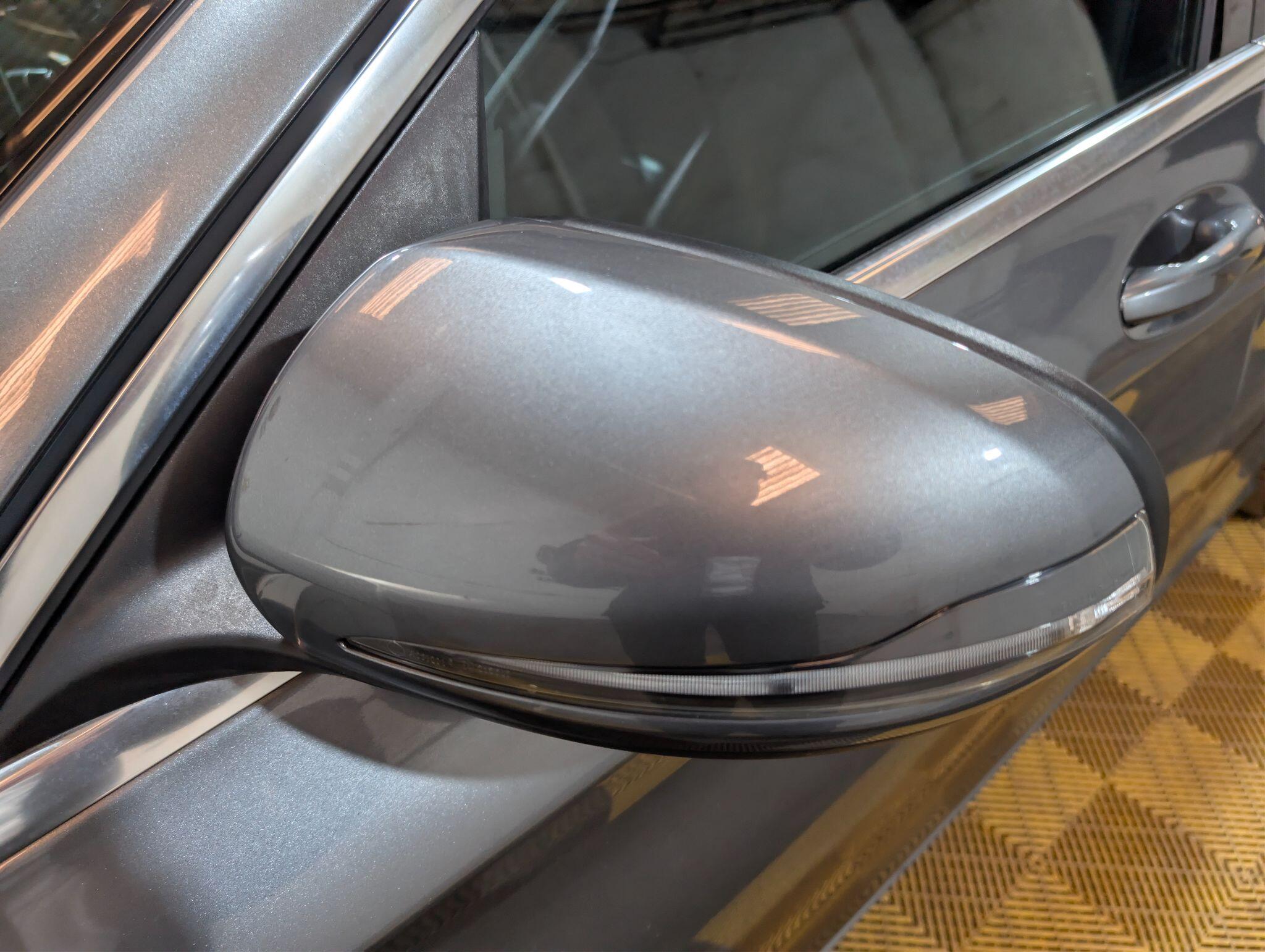 Mercedes-Benz C Class view 75
