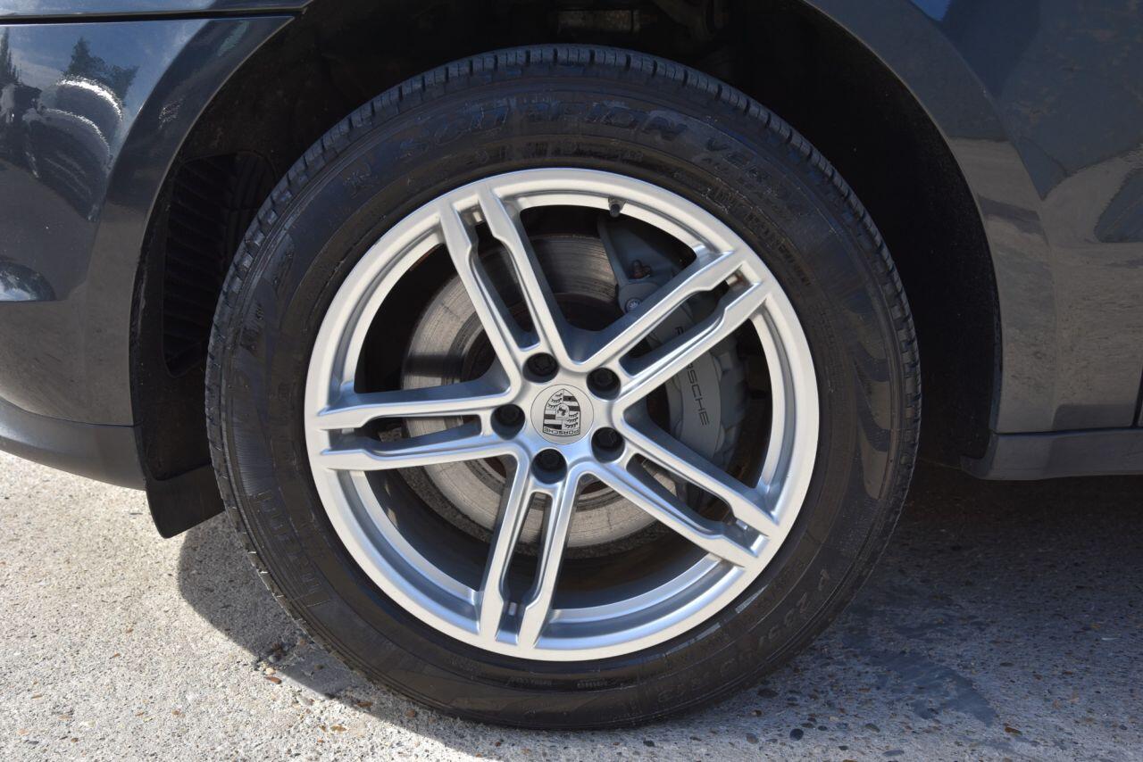 Porsche Macan view 61