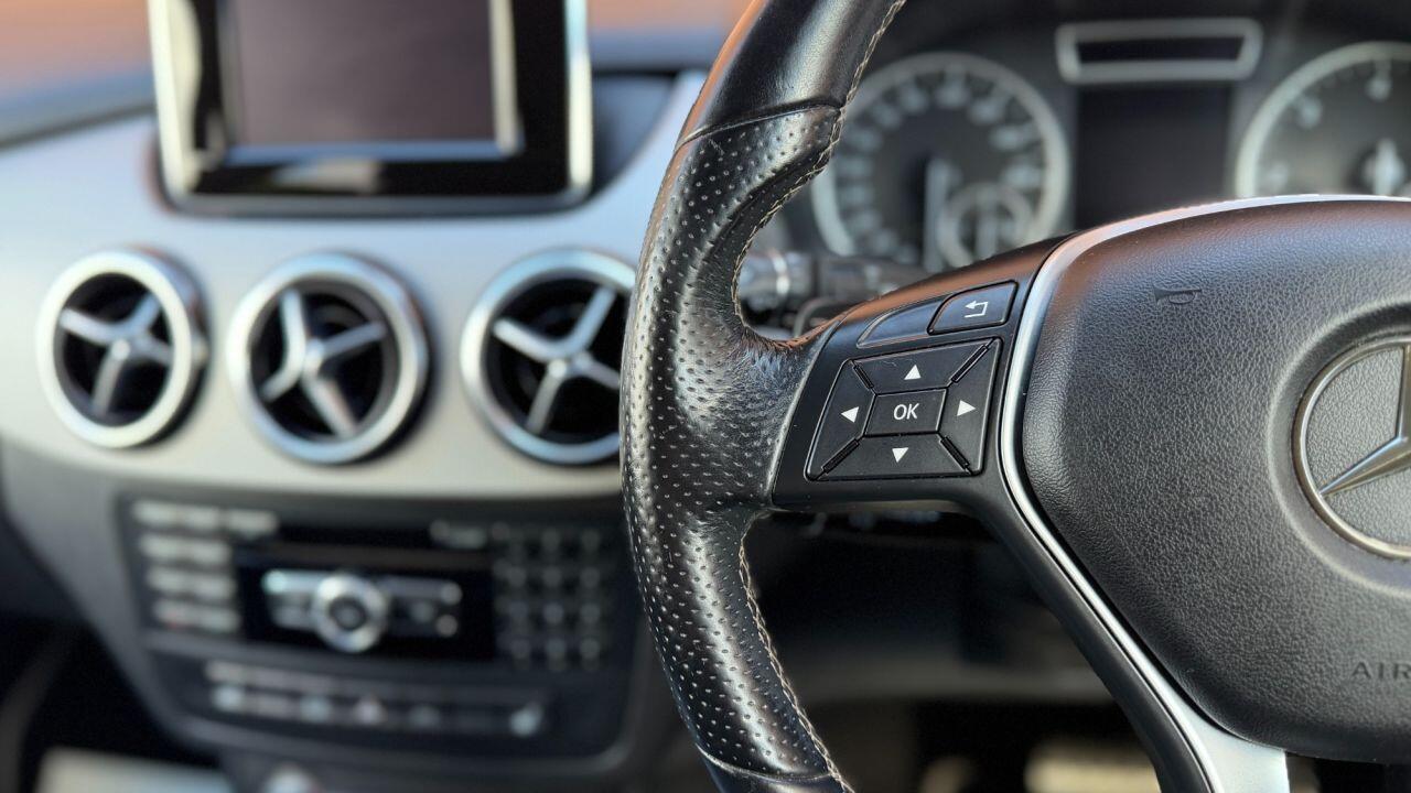 Mercedes-Benz B-Class view 17
