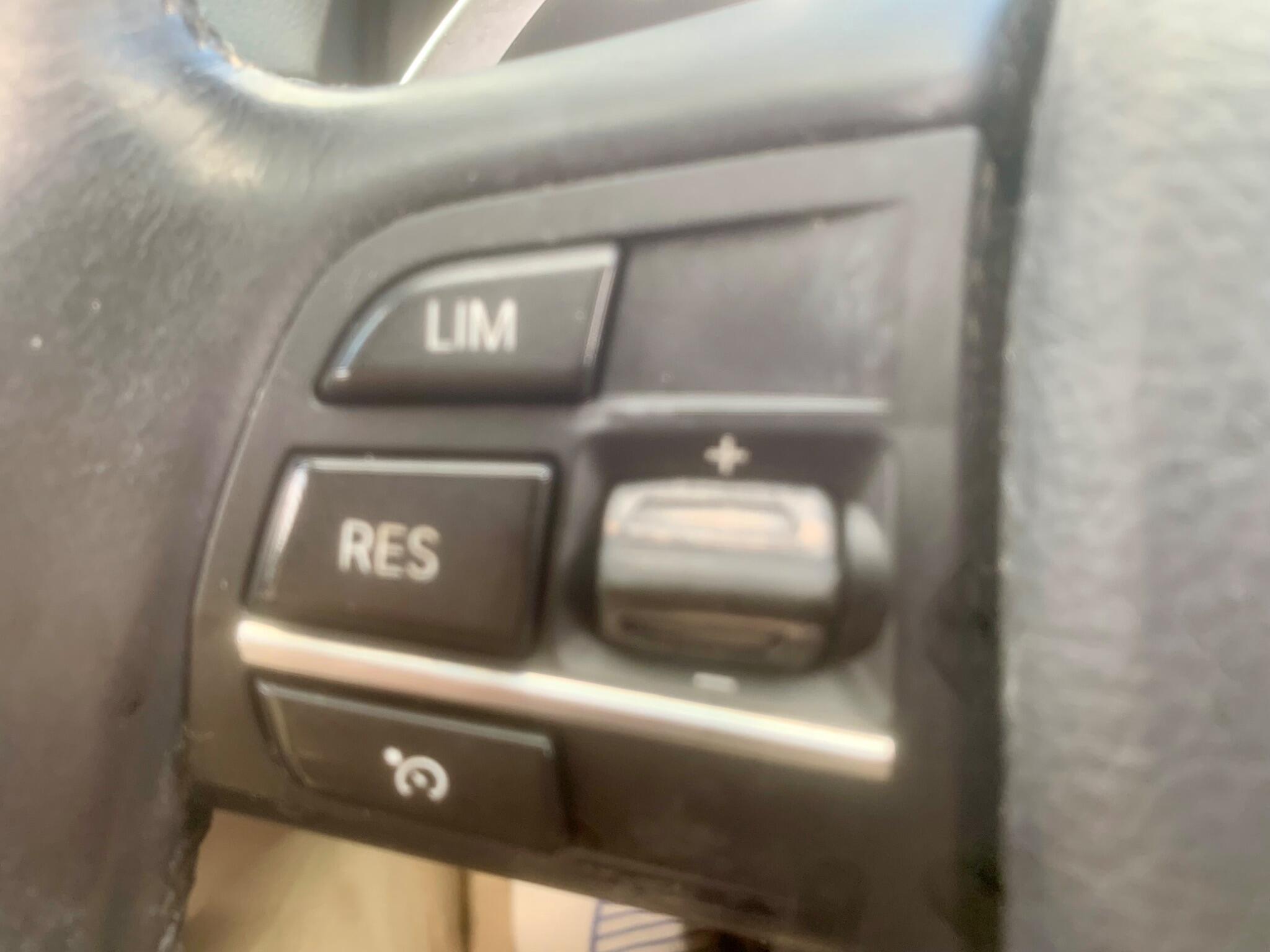 BMW 5 Series view 54