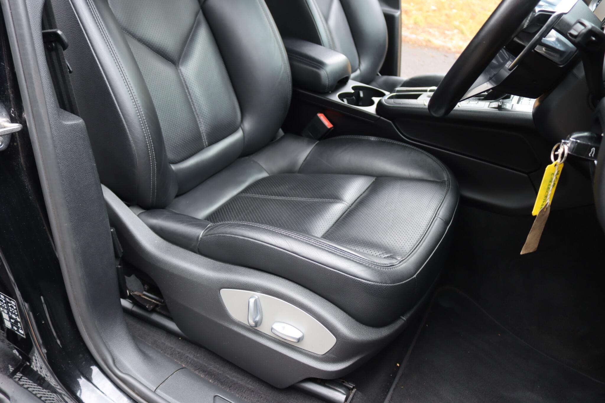 Porsche Macan view 53