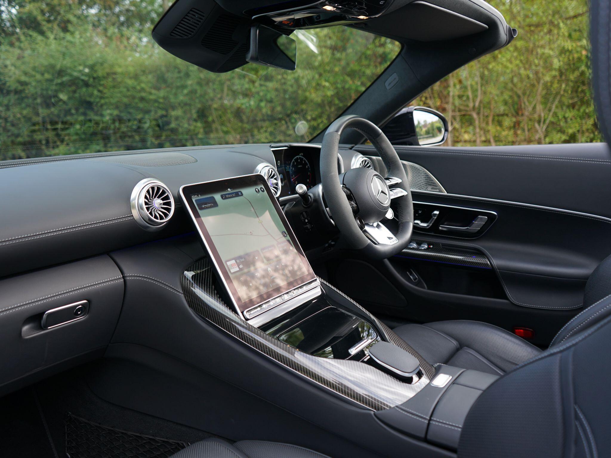 Mercedes-Benz SL view 15