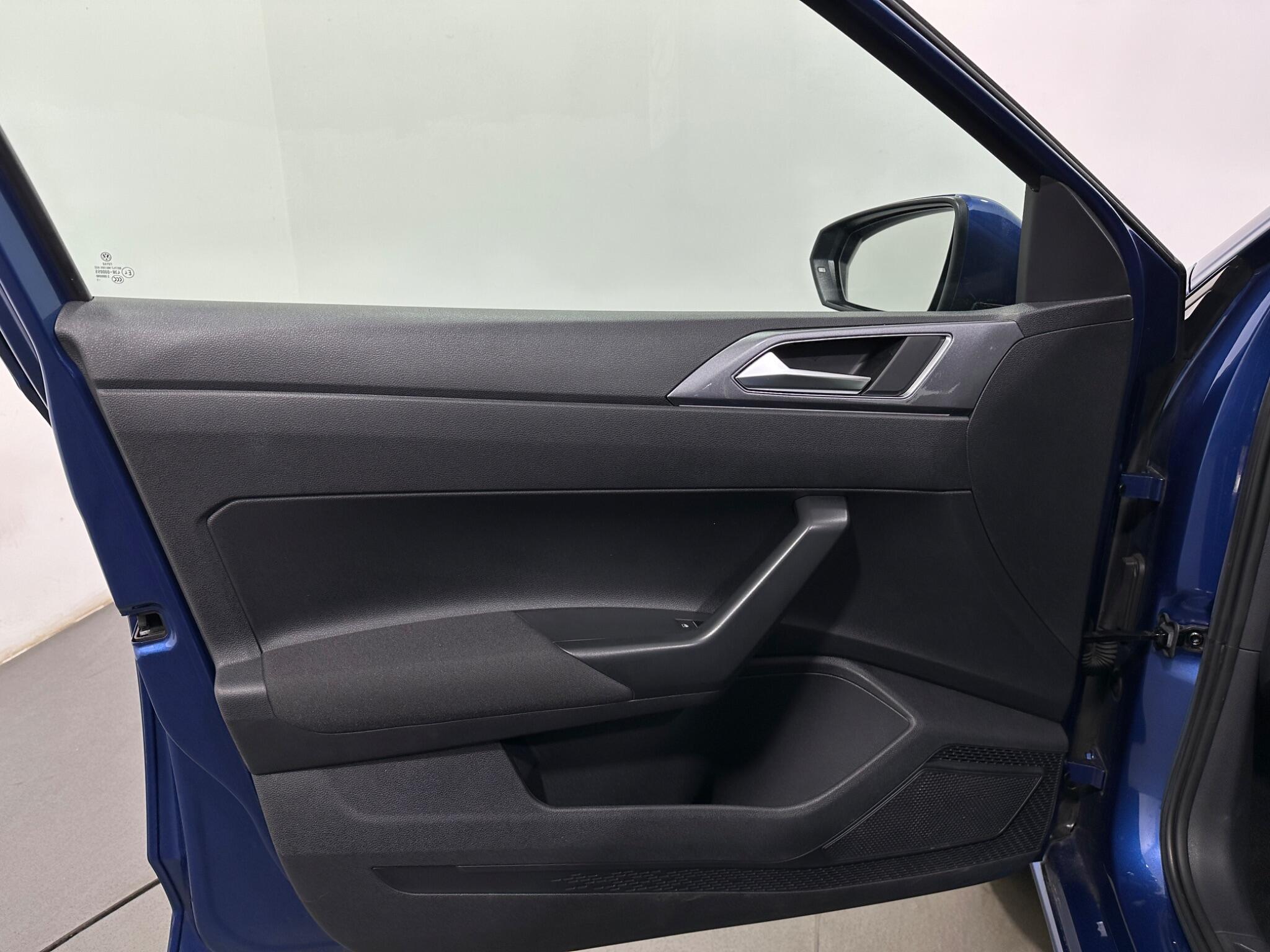 Volkswagen Polo view 37
