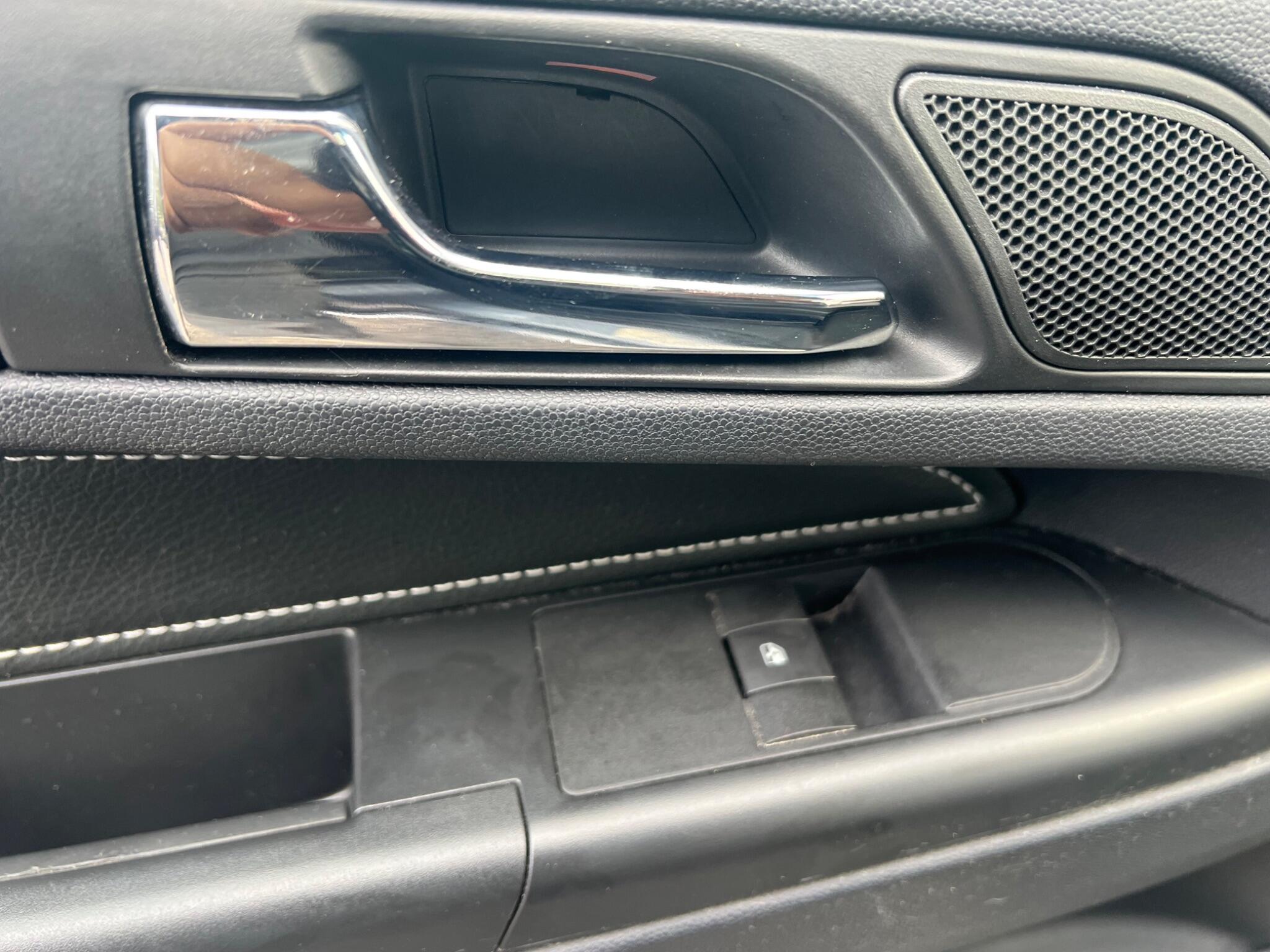 Vauxhall Zafira view 32