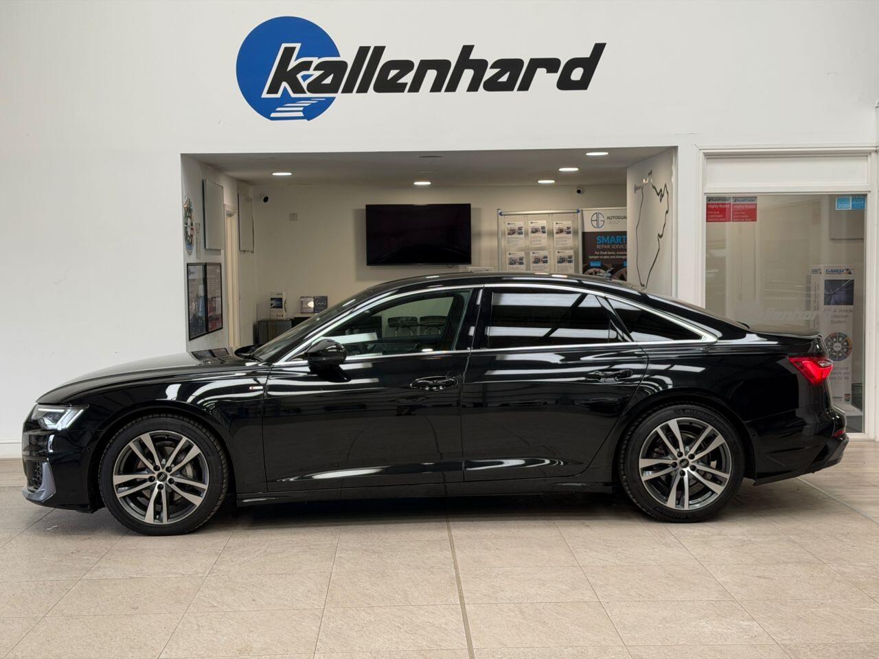 Audi A6 Saloon view 27