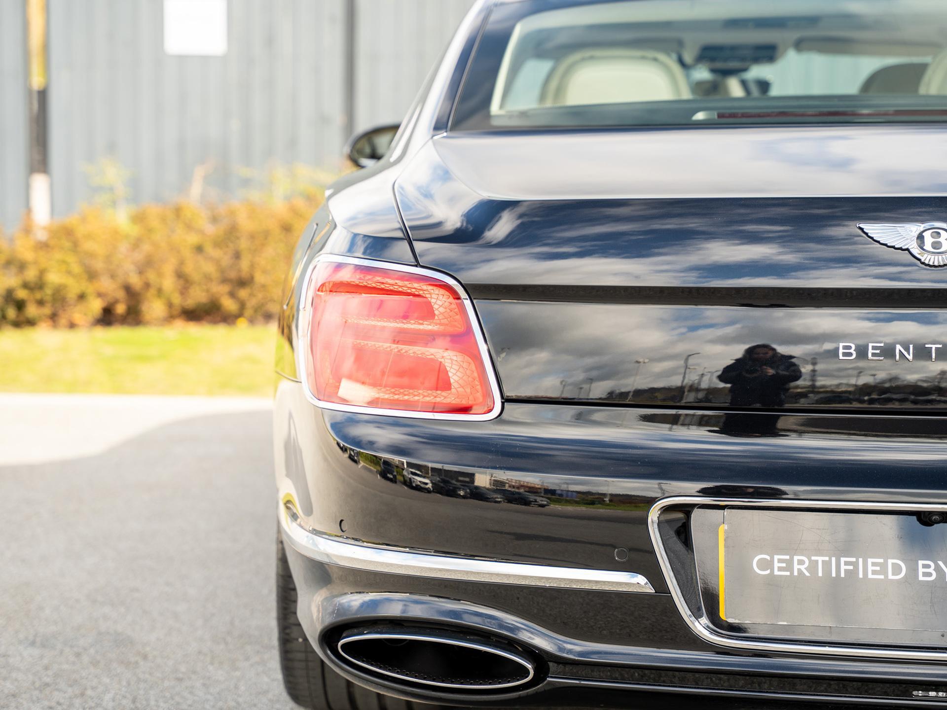 Bentley Flying Spur view 48