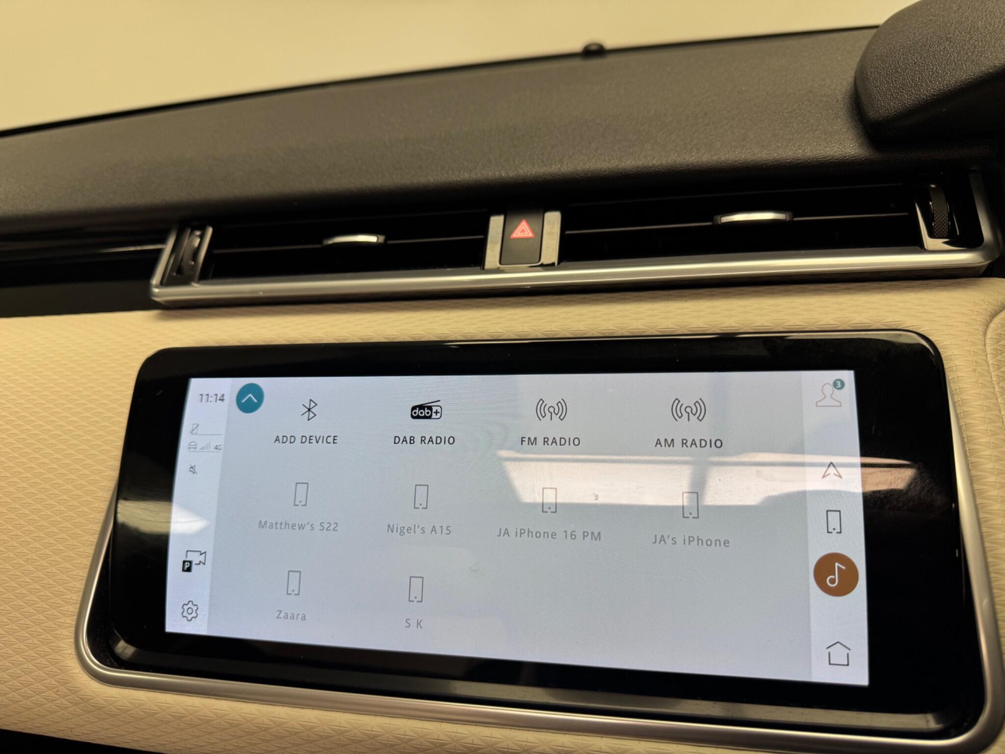 Land Rover Range Rover Velar view 22